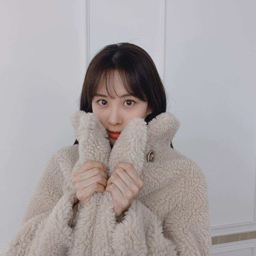 소녀시대 서현.insta (Stay waaaaaarm?)