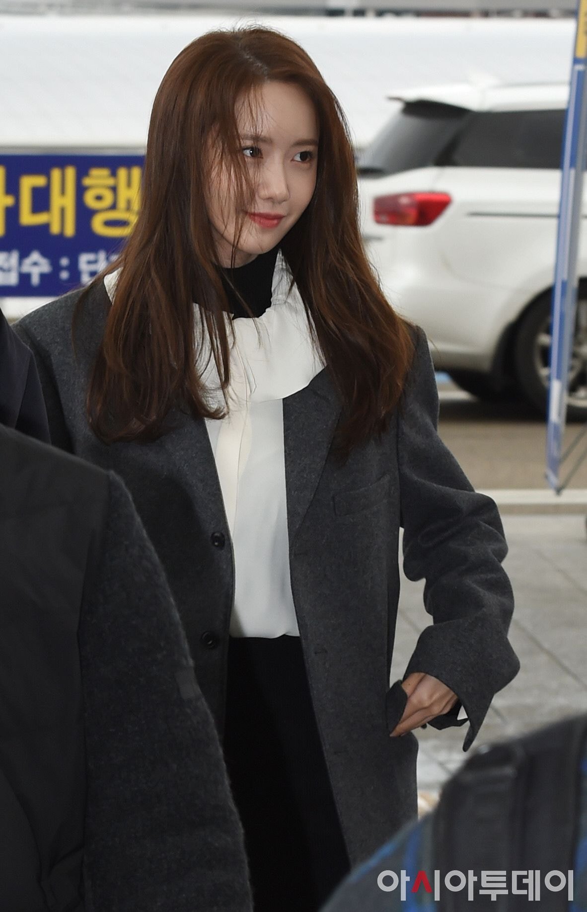 오늘자 출국하는 윤아