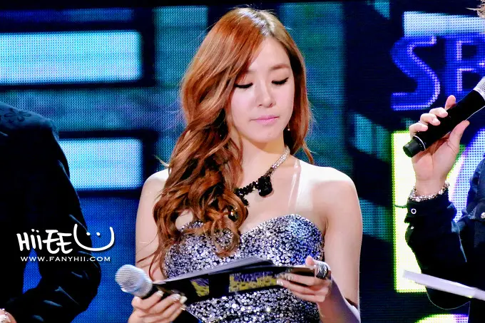 SNSD_블랙드레스 티파니 vs 레드드레스 티파니