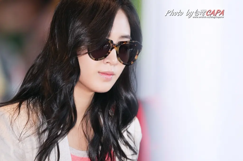 윤아,유리,태연,티파니,제시카,서현 :: 130527 타오위안 공항 출국 by 台灣CAPA