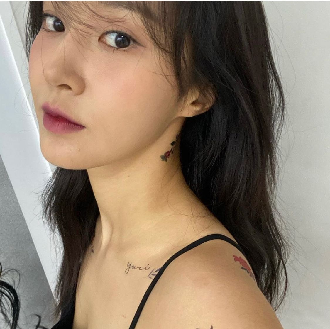타투 잘 어울리는 소녀시대 유리.insta