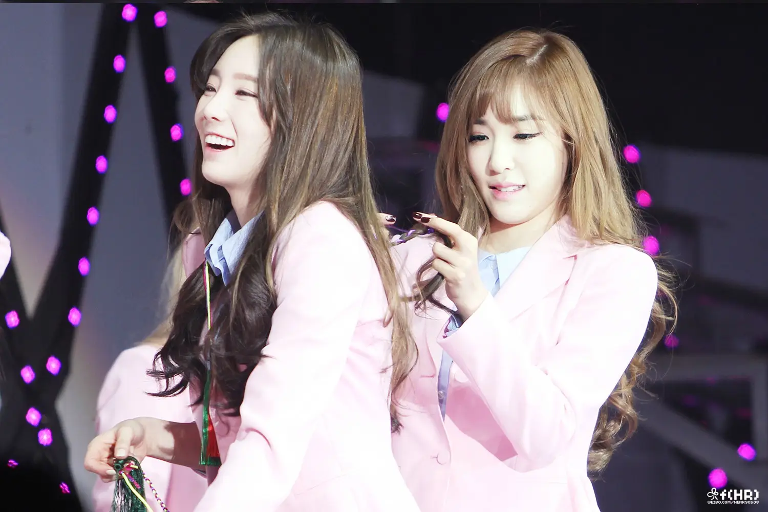 141129 베이징 팬미팅 태연&티파니 직찍 by xoloveaho