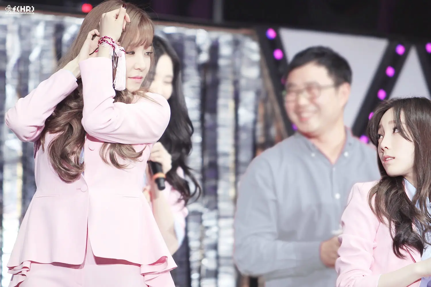 141129 베이징 팬미팅 태연&티파니 직찍 by xoloveaho