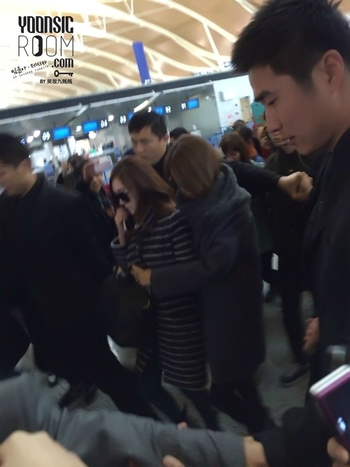 제시카&윤아 - 131201 상하이 국제공항 출국 직찍 by YoonSicRoom