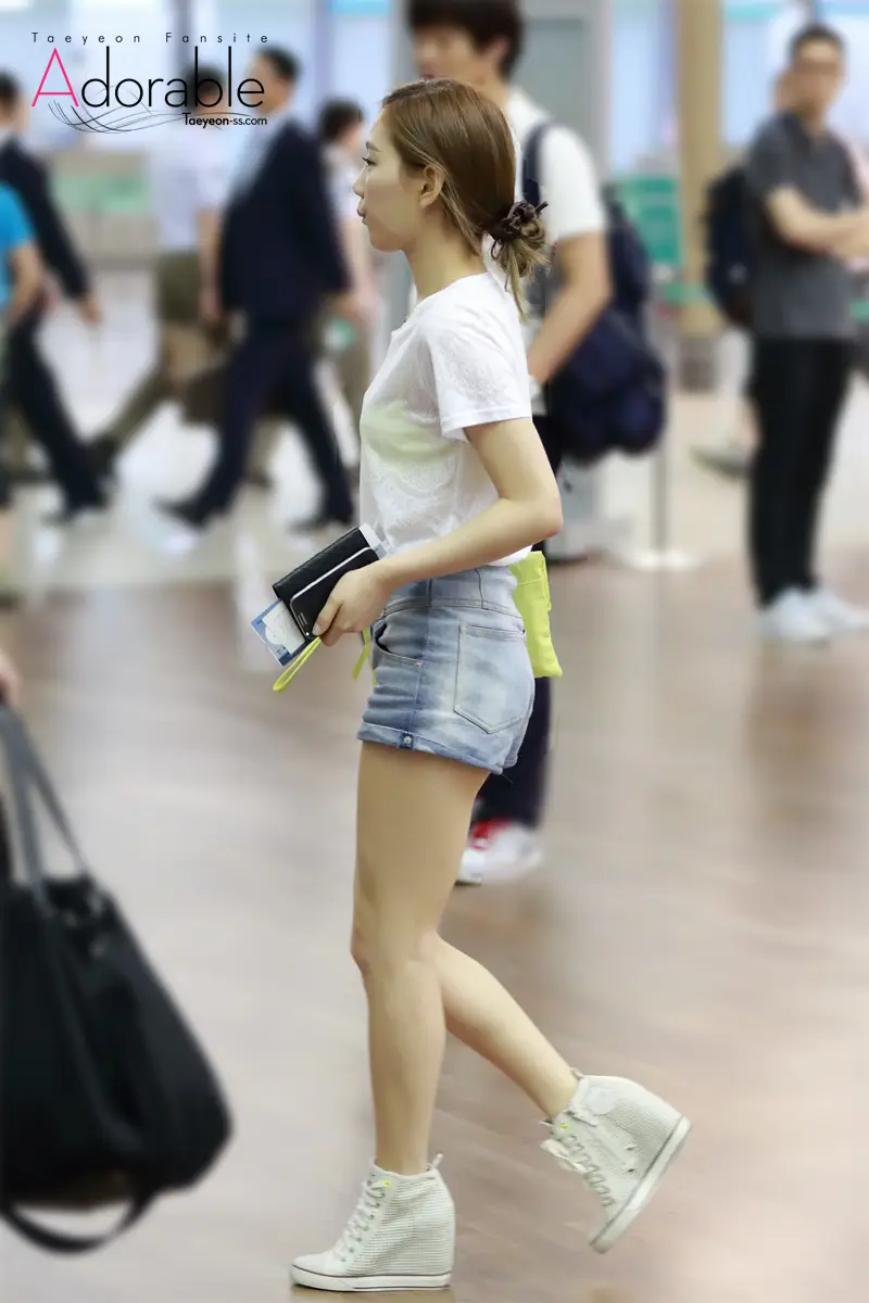 130811~18 인천공항 태연 직찍 by Adorable