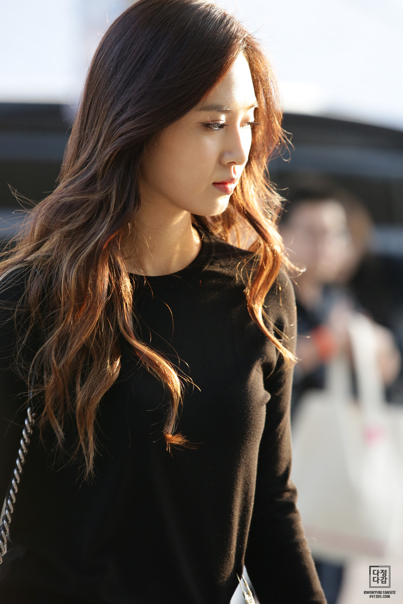 유리 직찍 - 131018 뮤직뱅크 퇴근, 인천공항 출국 by 다정다감