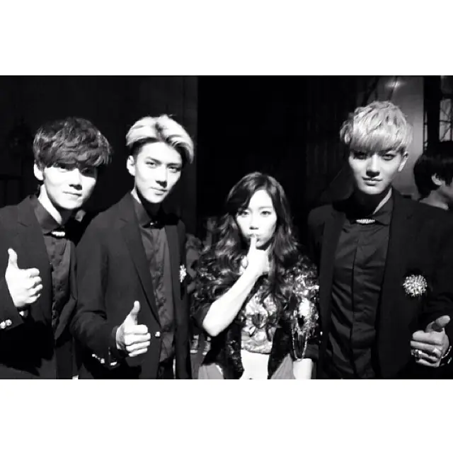 131230 태연 인스타그램 업뎃 - 루한이타오그리고내파트너세훈이