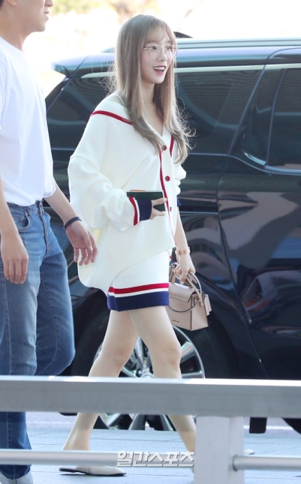 오늘자 태연.jpg