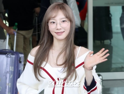 오늘자 태연.jpg