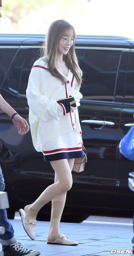 오늘자 태연.jpg