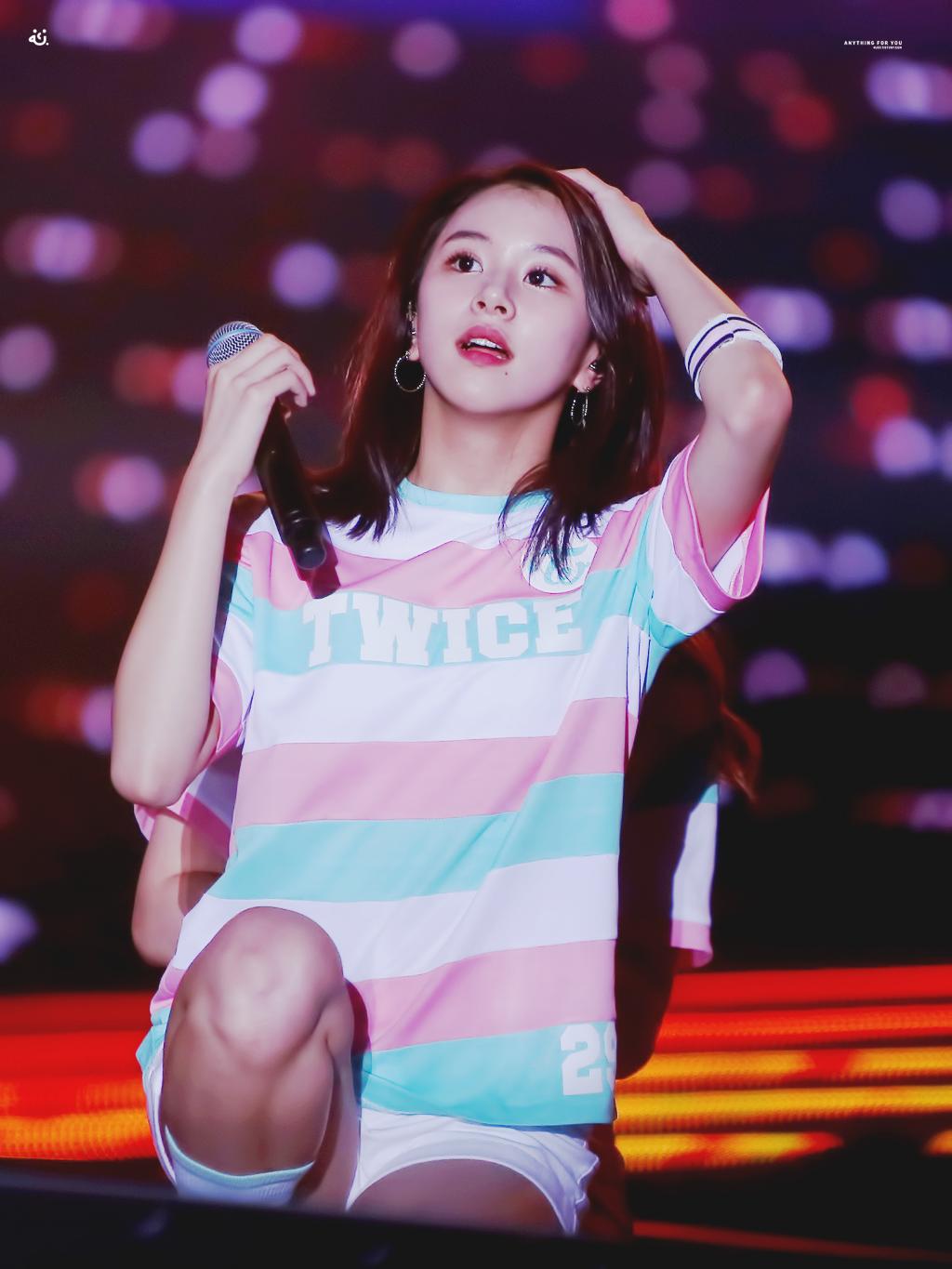 수요일 저녁에 보는 트와이스 채영