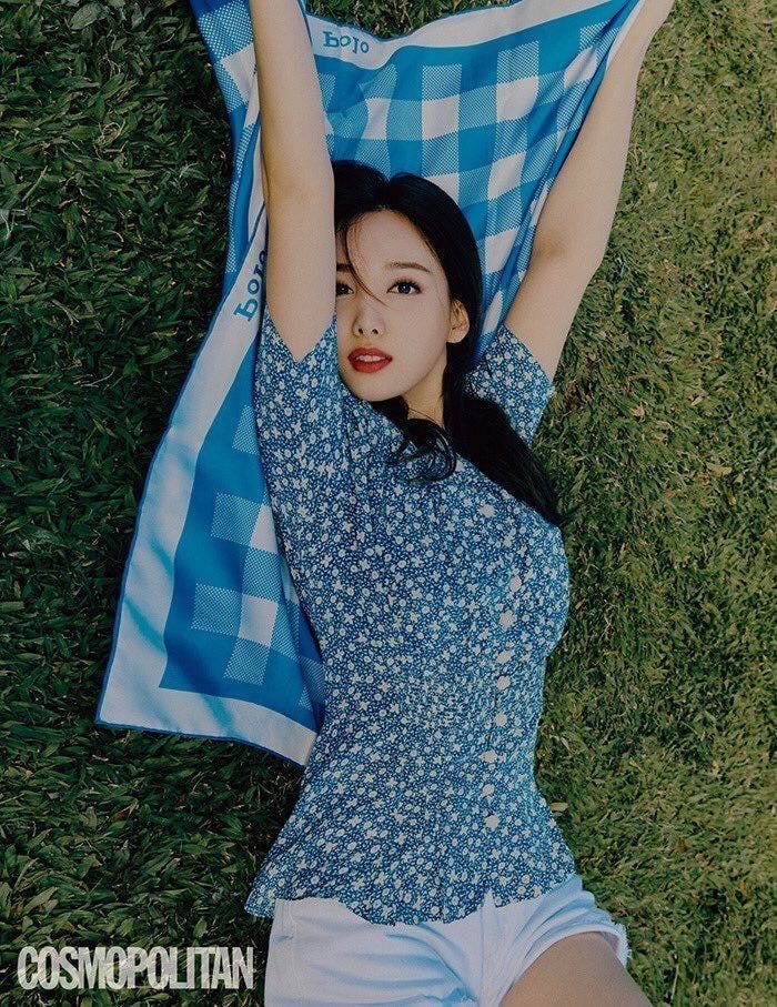 #트와이스 나연 코스모폴리탄 화보