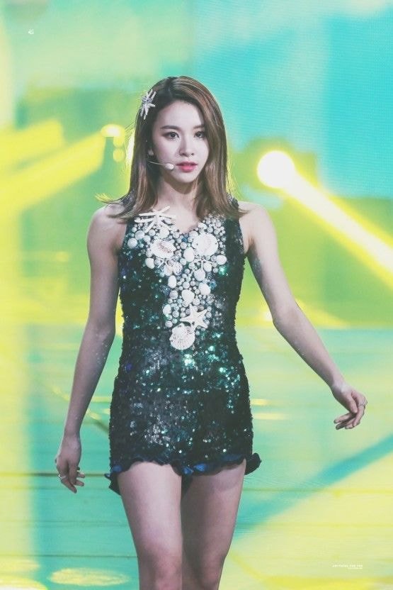 팔 길이가 사기급인 #트와이스 #채영.jpgif