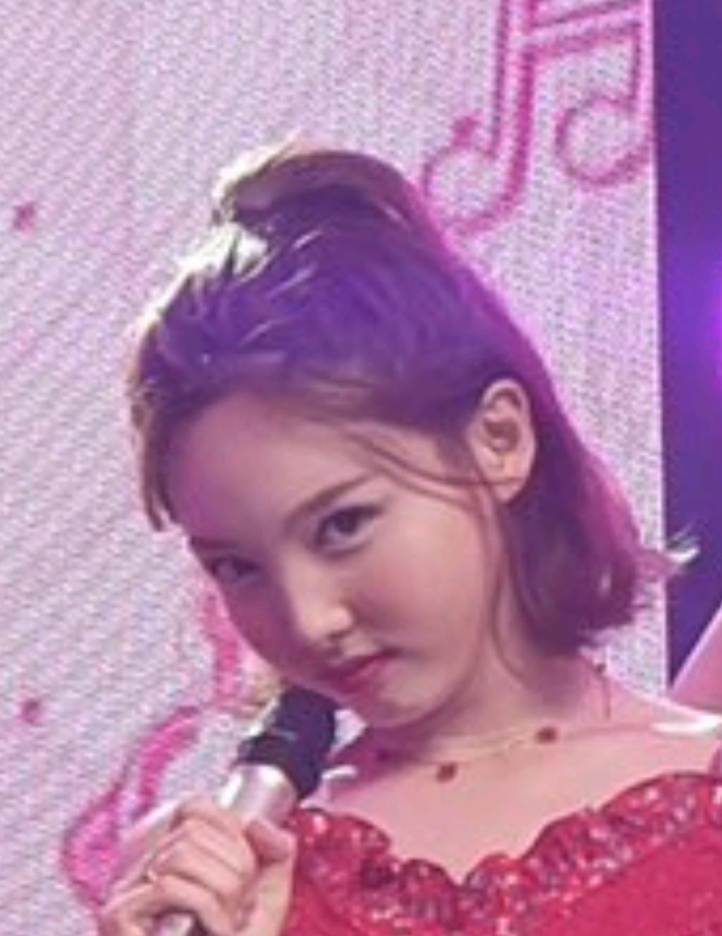 오후에 보는 트와이스 나연