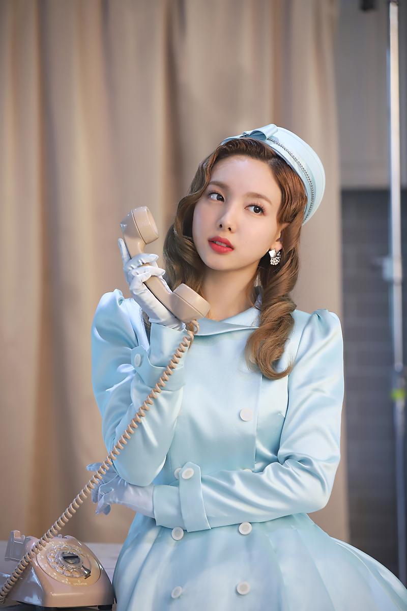 오후에 보는 트와이스 나연