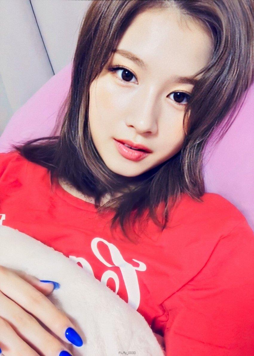 어제자 사나 브이앱