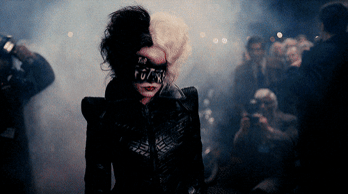 크루엘라 존멋 씬