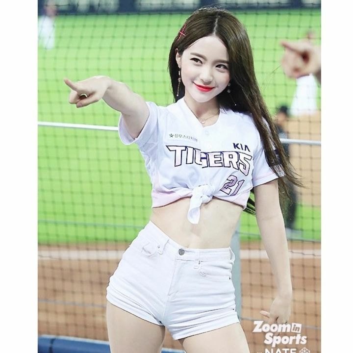 22살 기아 치어리더 이다혜