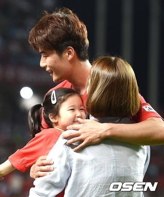 기성용 한혜진 가족사진