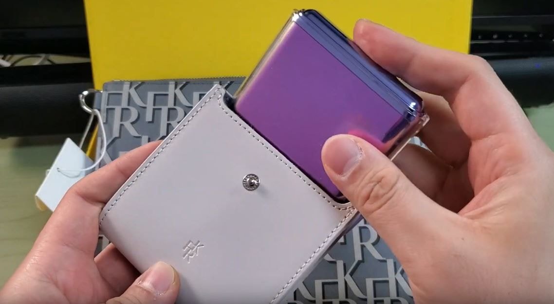 갤럭시 Z 플립 사은품 클러치 파우치 실물