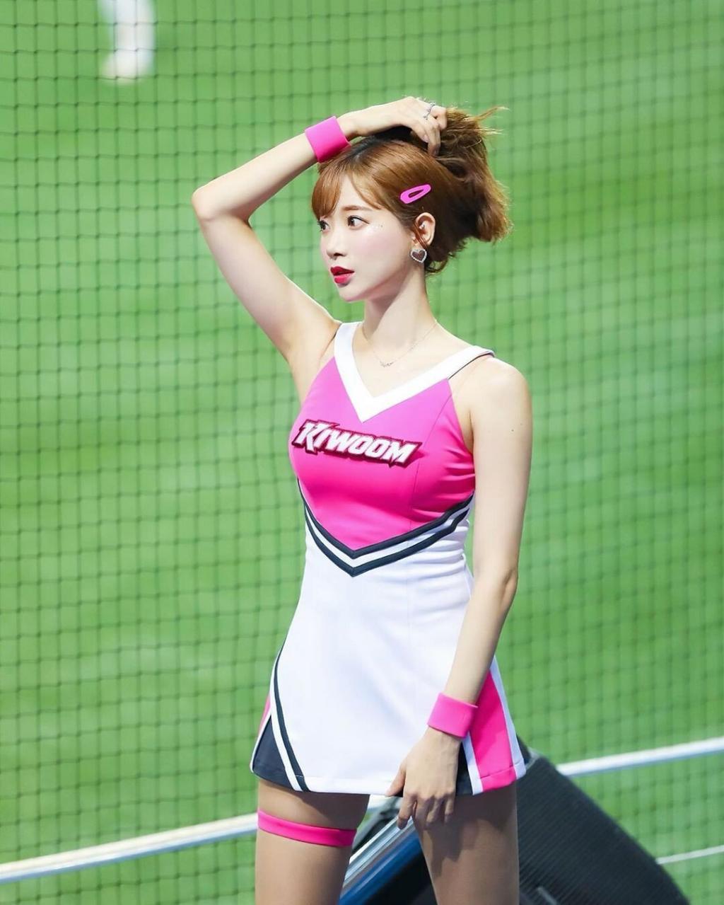 치어리더 김한나