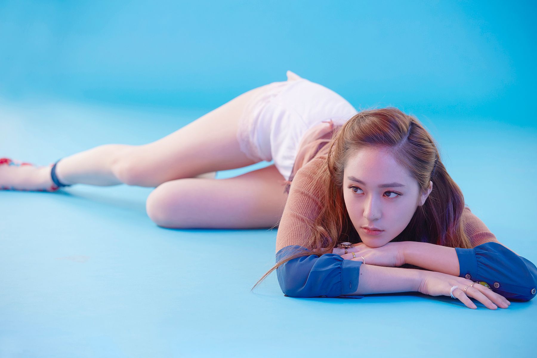 4년 전 오늘 공개된 크리스탈 4walls 티저