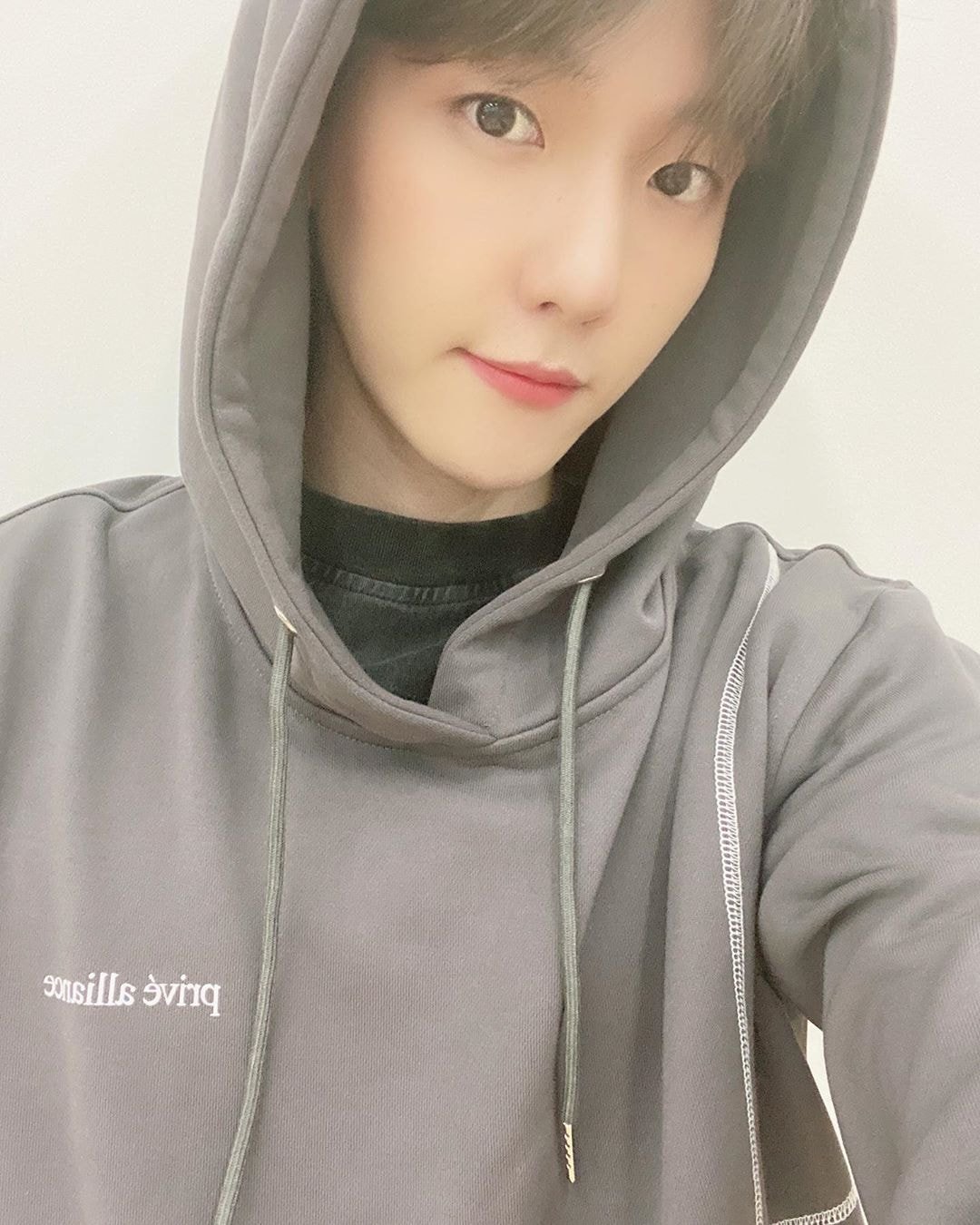 #엑소 백현.insta