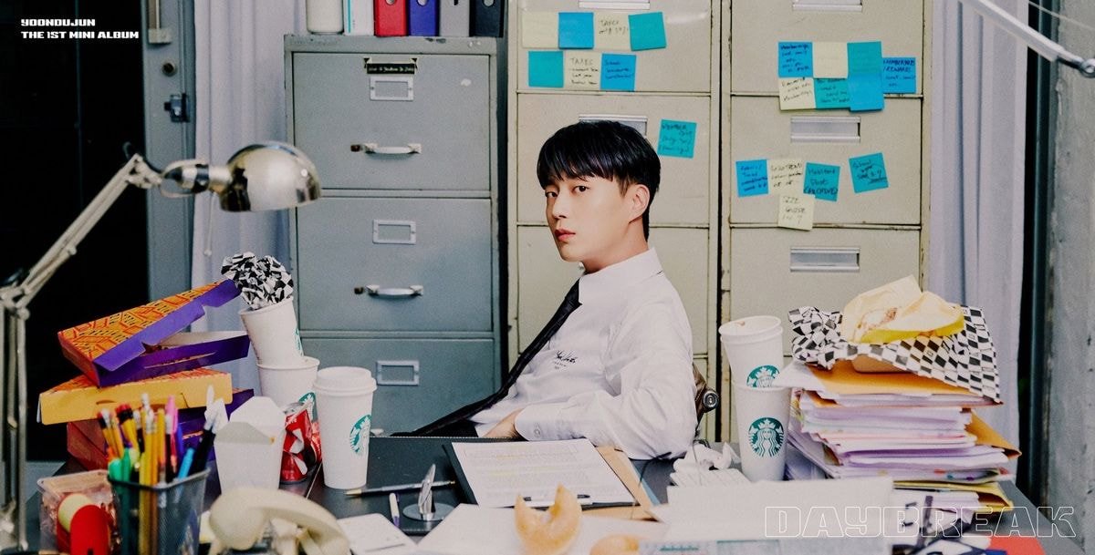 윤두준 THE 1st MINI ALBUM [Daybreak] CONCEPT PHOTO - 1 -