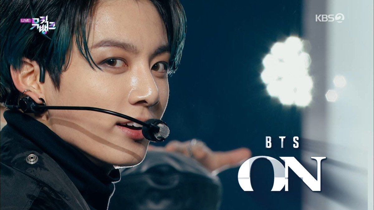 오늘자 방탄소년단 무대 엔딩 얼빡샷 (뮤뱅)