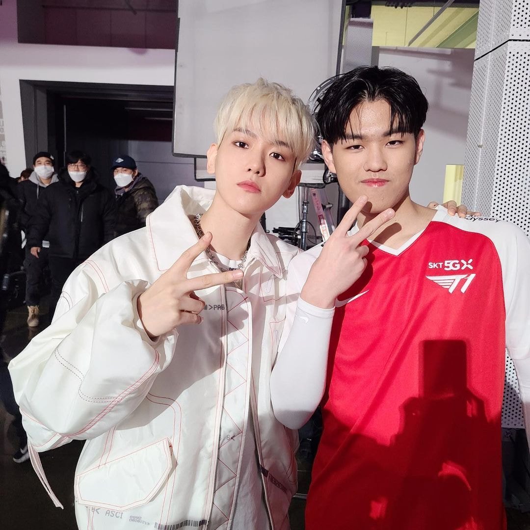 엑소 백현 (T1 인스타)