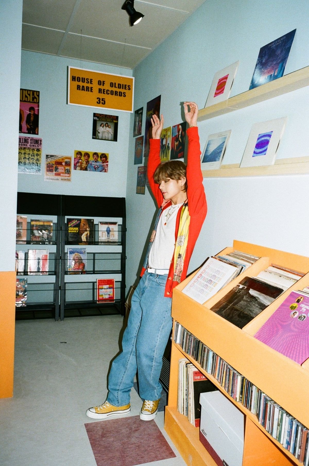 방탄소년단 뷔 다이너마이트 v컷 사진✌️