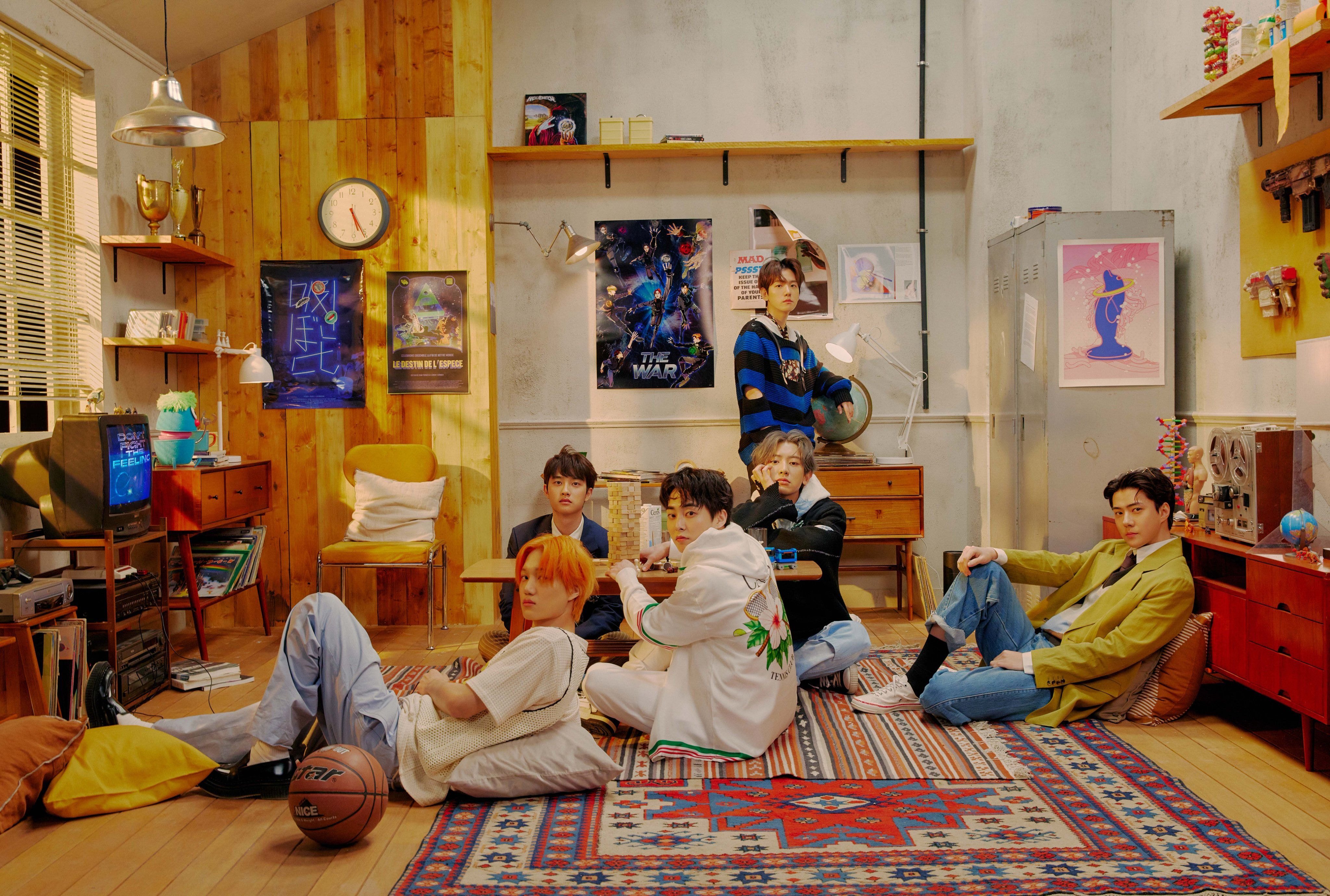 PARALLEL UNIVERSE +EXOSHIP SAGA EXO 엑소 Special Album [DON'T FIGHT THE FEELING] ? 2021.06.07. 6PM KST