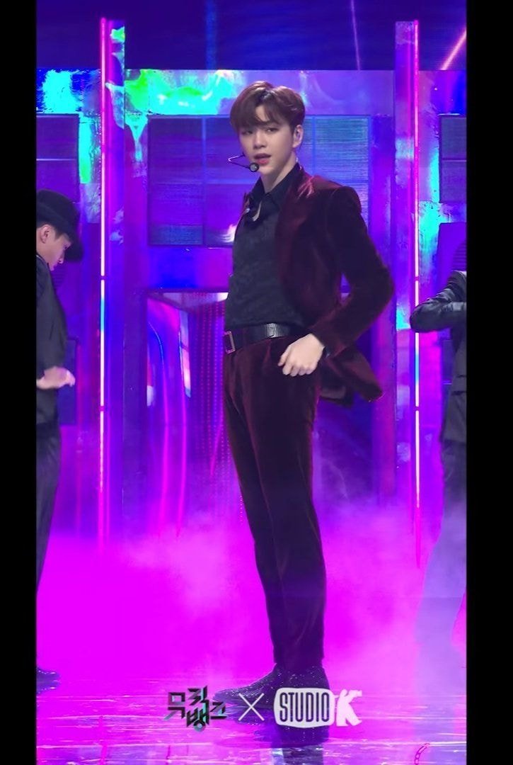 #KANGDANIEL #Choreography #KBSKPOP 강다니엘 직캠 'TOUCHIN'' (KANG DANIEL Choreography) l @MusicBank 191129