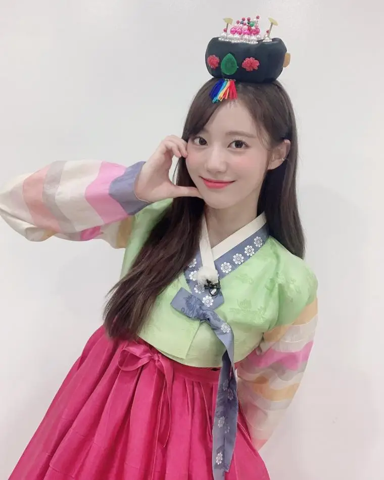 한복입은 우주소녀 루다