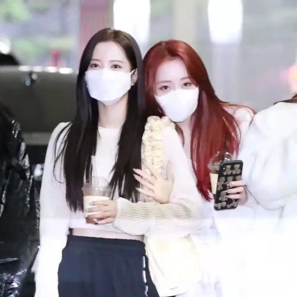 우주소녀 주간아이돌 출근길룩
