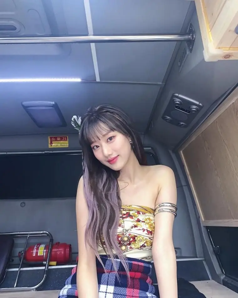 에이프릴 이나은?