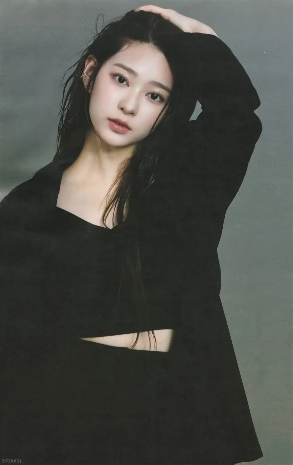 #아이즈원 퍼스트룩 화보 (김민주, 나코, 히토미, 조유리)