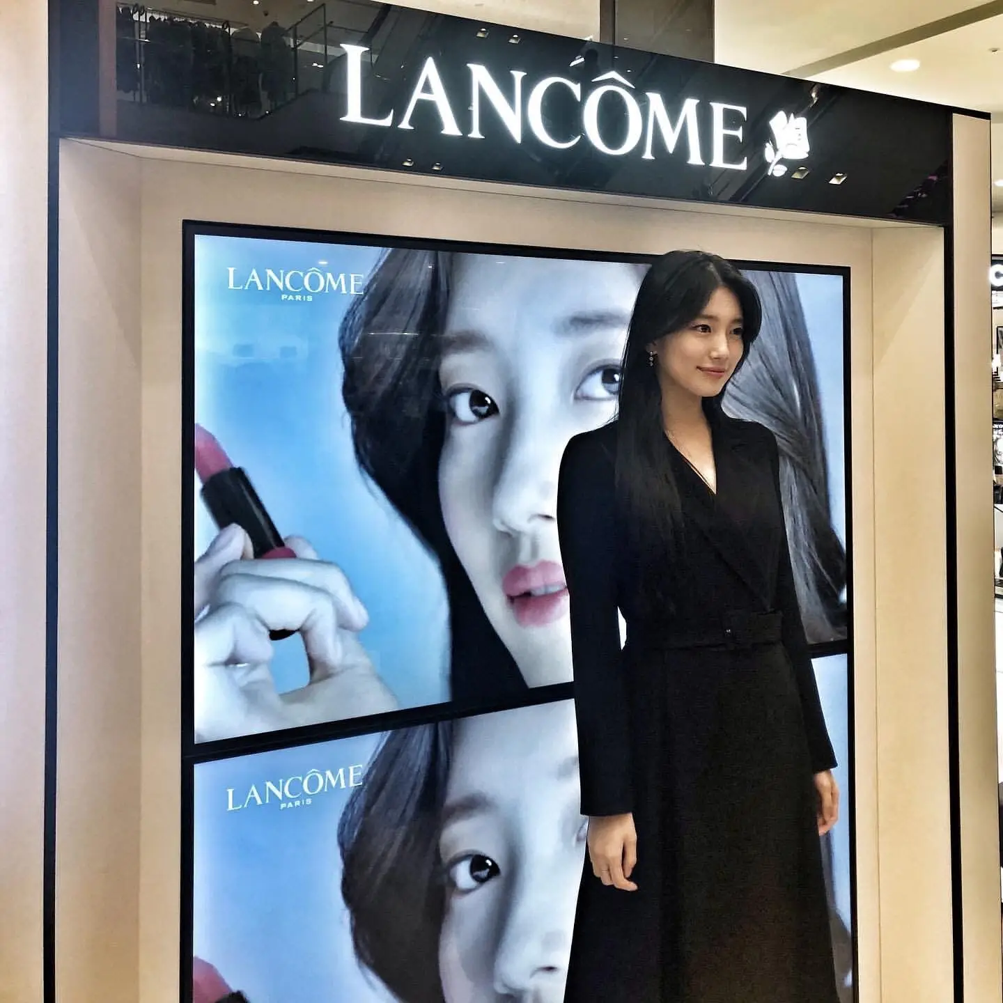 폰카로 찍은 수지.jpg