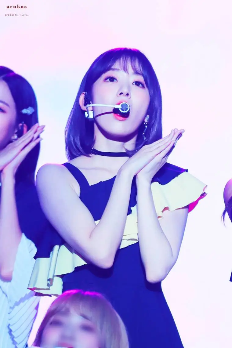 IZ*ONE(아이즈원) 미야와키 사쿠라