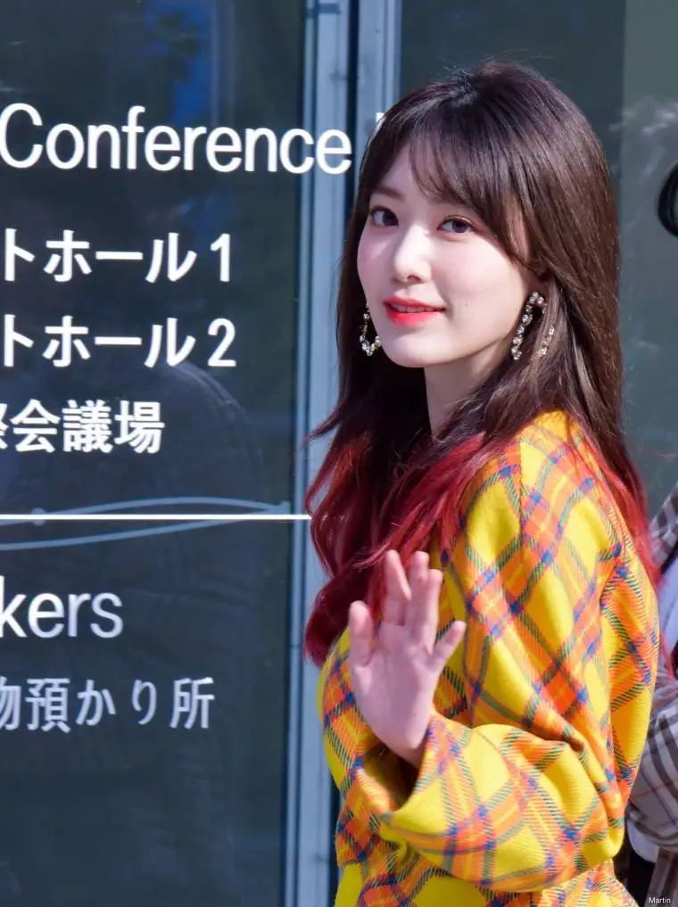 여신 분위기..미야와키 사쿠라