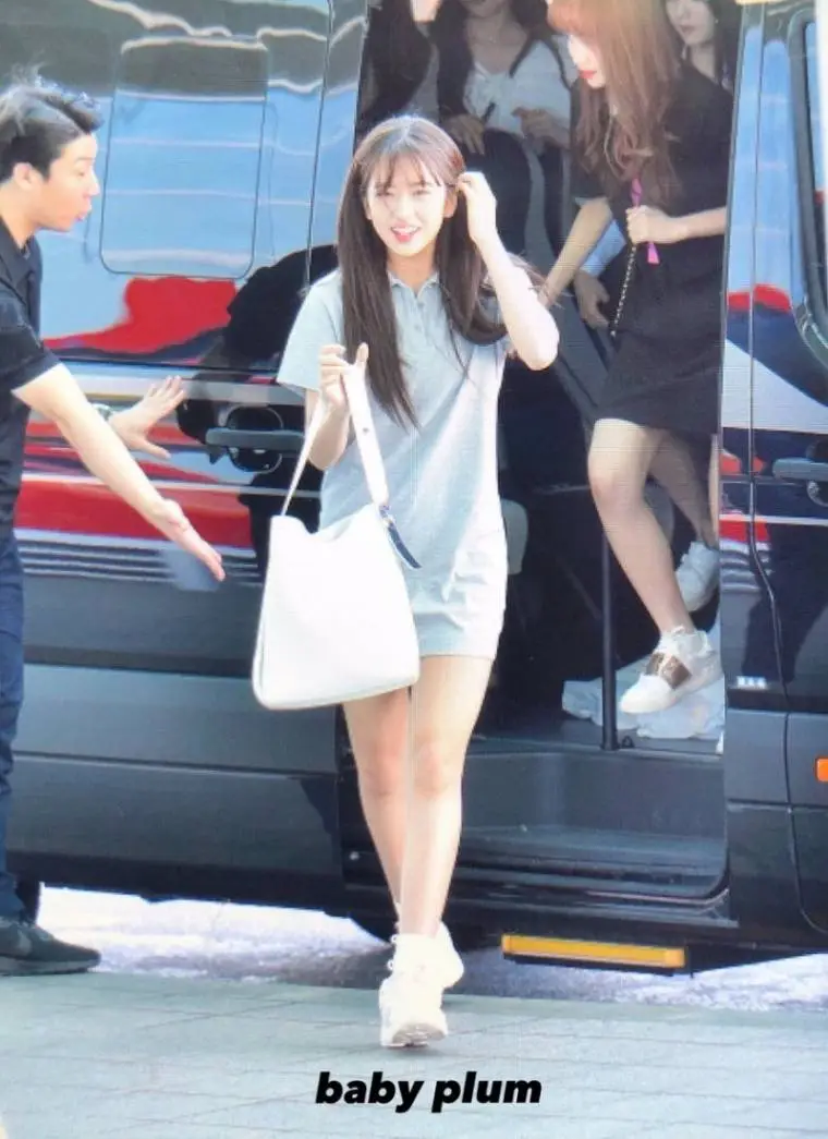 공항에서 #안유진