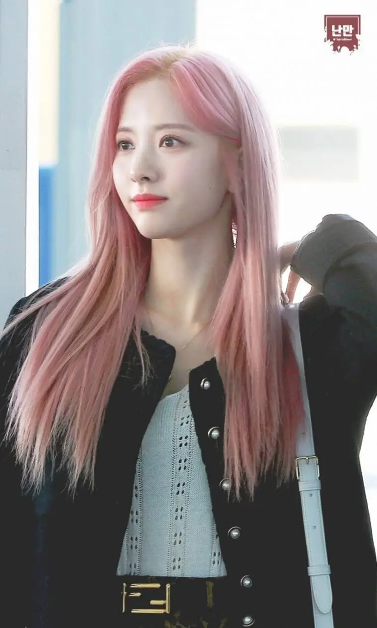 핑크헤어 우주소녀 보나