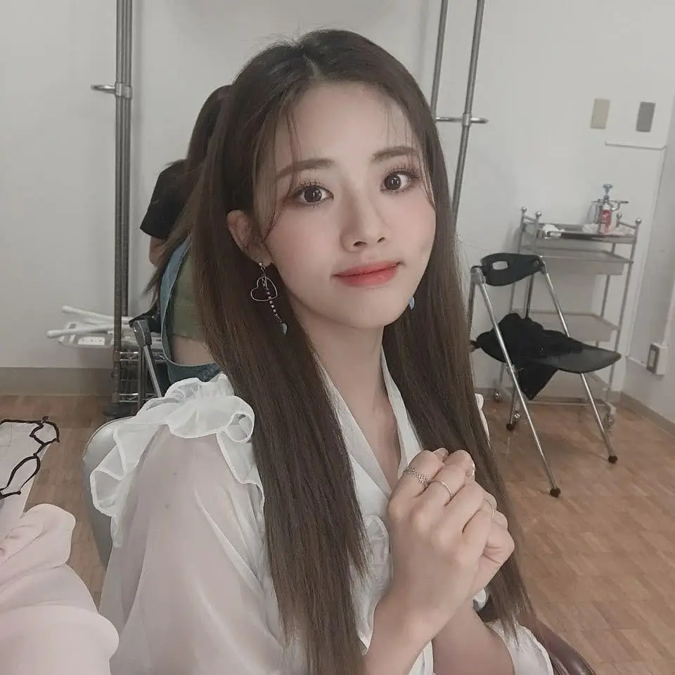 프로미스나인 박지원.insta