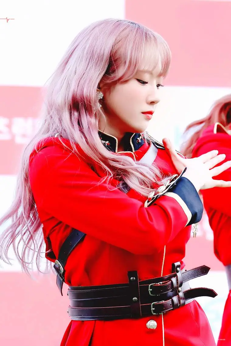 일요일 저녁.. 우주소녀 루다