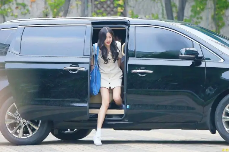 오후 7시엔.. 장원영