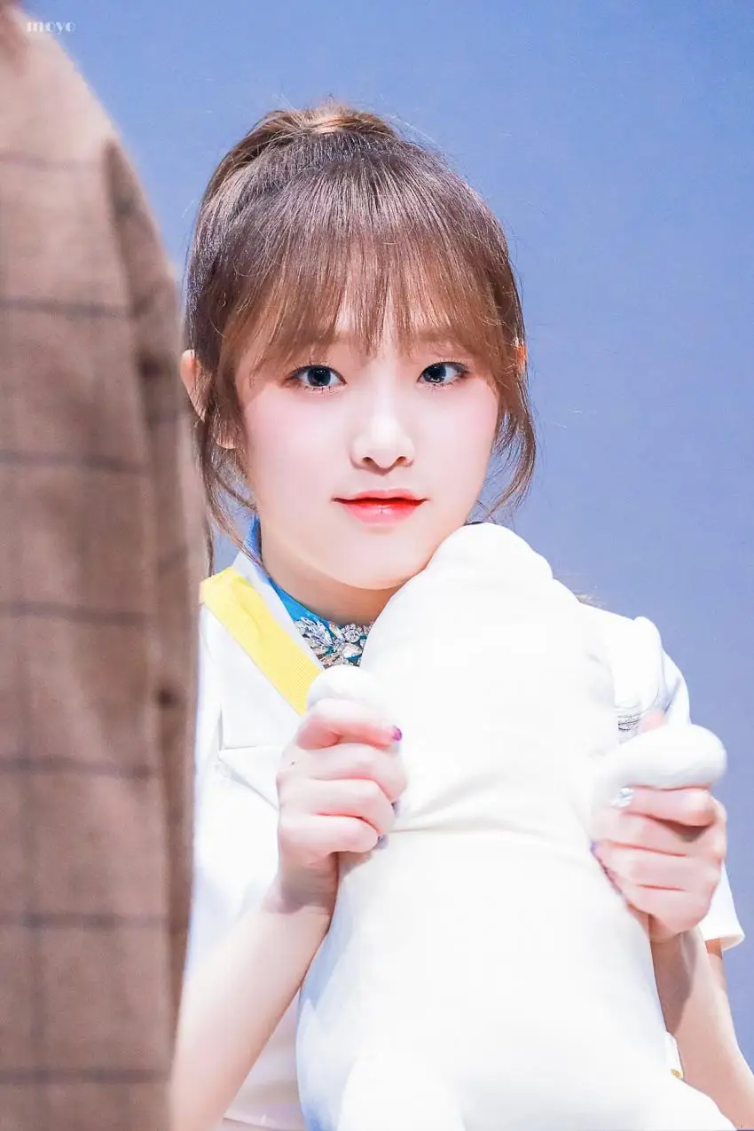 아침에 보는 #아이즈원 오리(#최예나).jpg