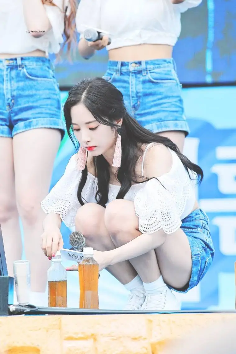 우주소녀 보나.jpg