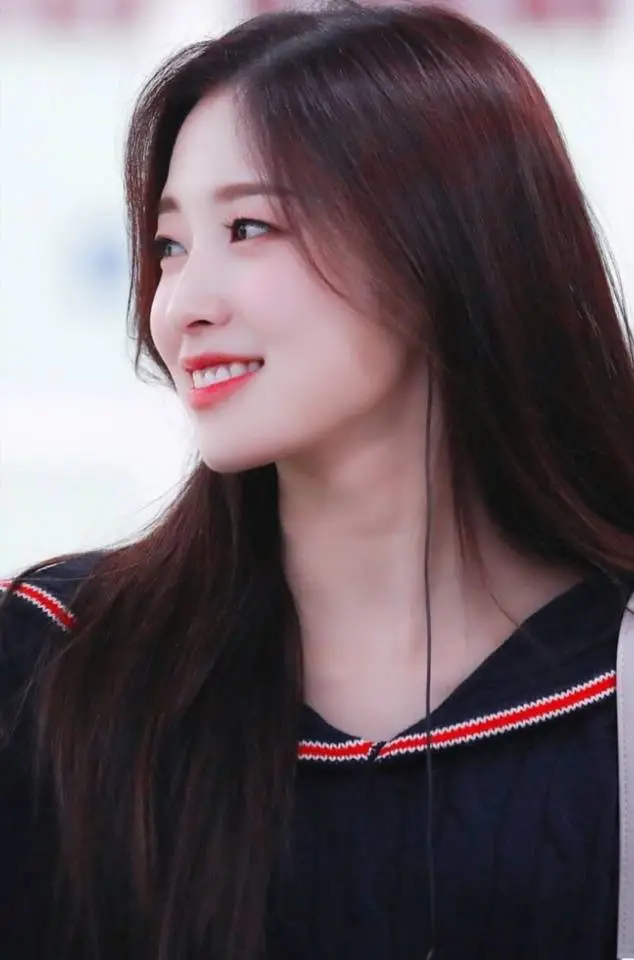 오마이걸 막내 아린이.jpg