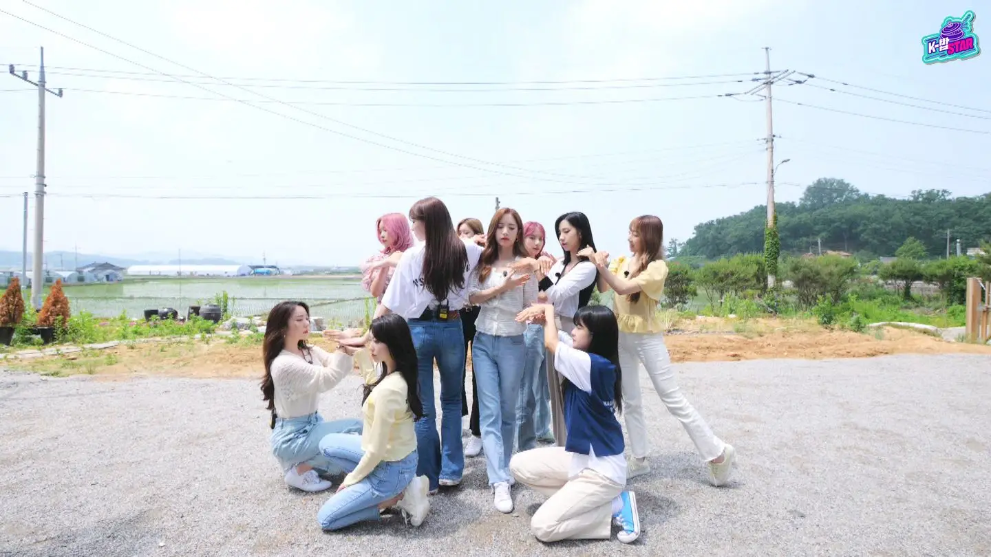 쭈꾸미 삼겹살 먹방중인 #우주소녀 (케이밥 스타)
