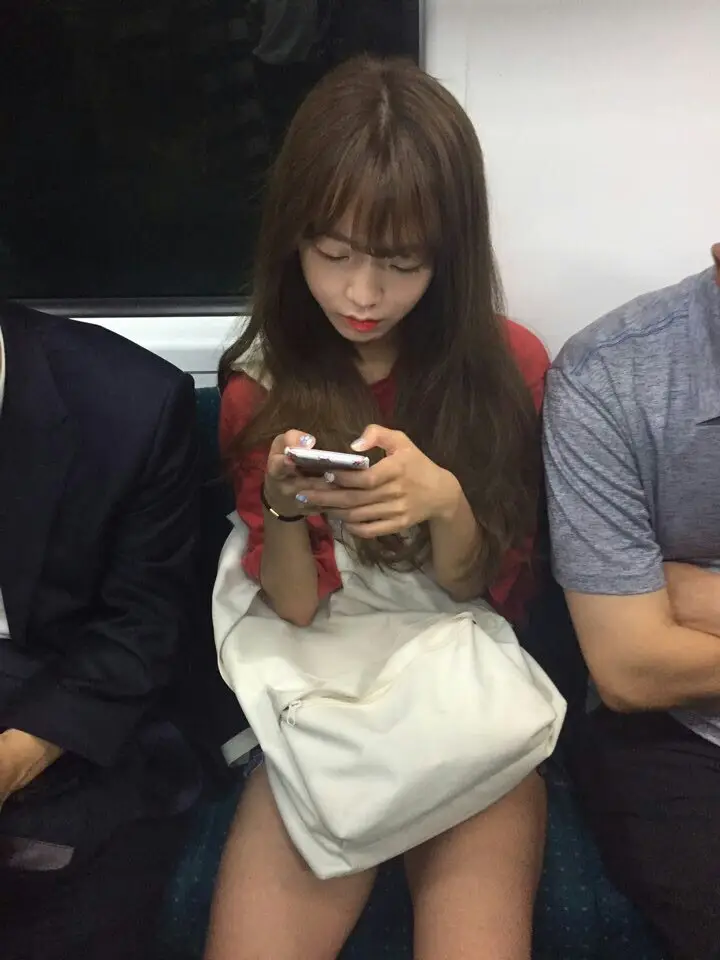 김소희 지하철.jpg